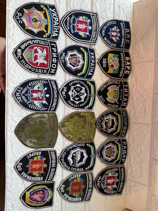 Шеврони  продам.