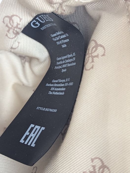 Nerka/torebka Guess Love