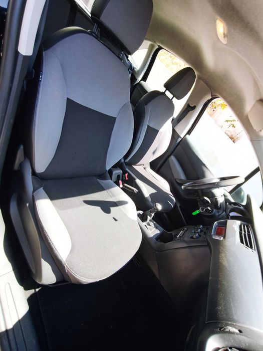 Citroen C3 1.4 .