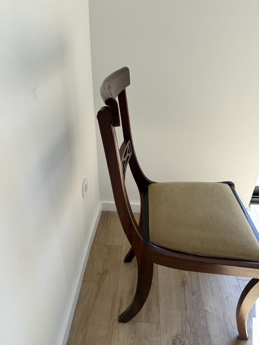 2 cadeiras decorativas