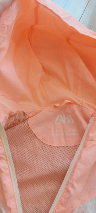 Легенькая ветровочка на девочку 7 лет, 122 см, Zara.