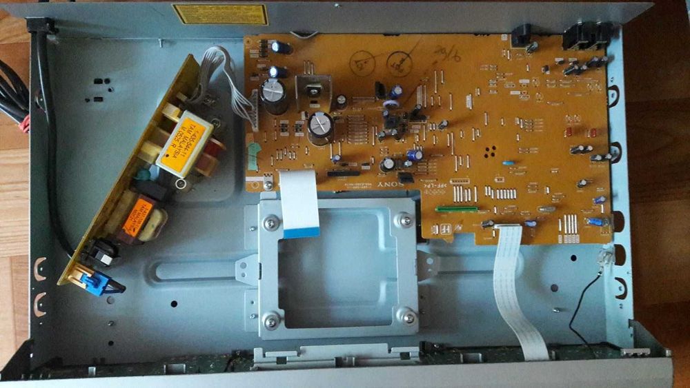 мини дисковые деки  Sony-mds-330\303\480 без приводов!