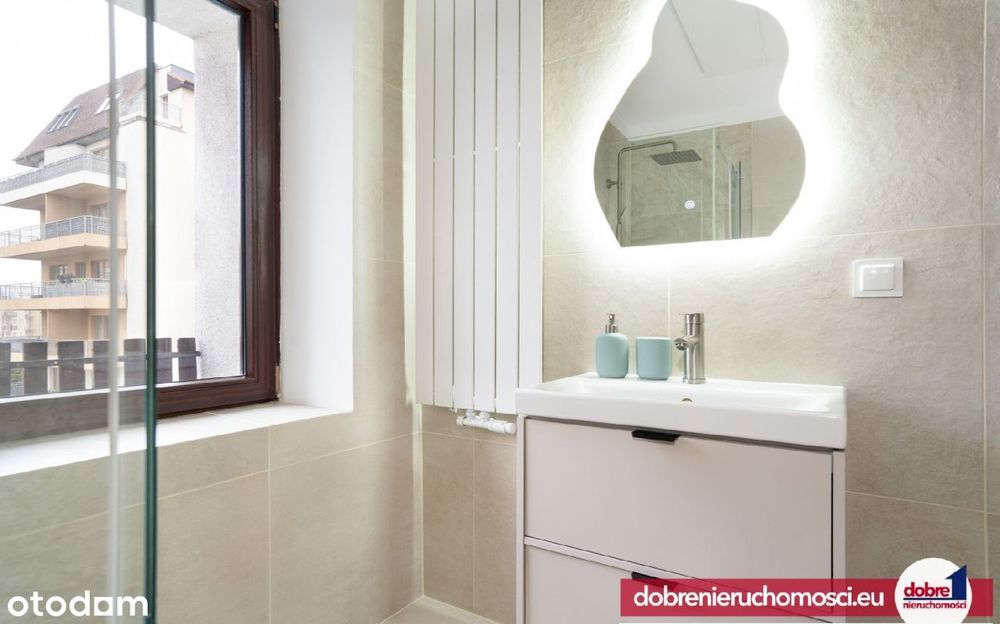 Świeże, wyposażone | parking | Blok z cegły