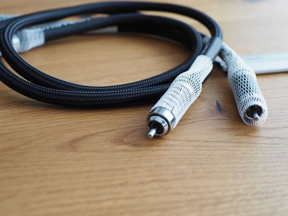 Kabel RCA Furutech Alpha Series | 0,75m | Miedź OCC | Solidny ekran