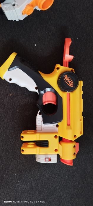 Nerf hail fire como nova + 2 pistolas
