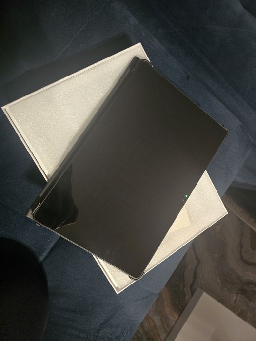 Tablet, klawiatura, myszka ,rysik