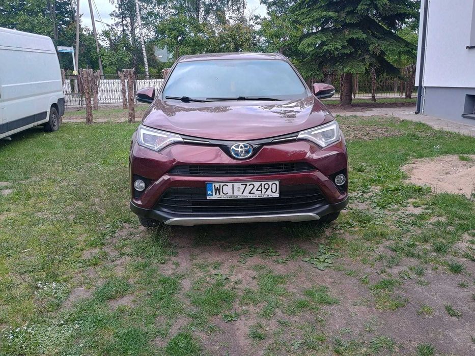 Toyota RAV4 2016r benz +gaz +hybryda 67.000zl