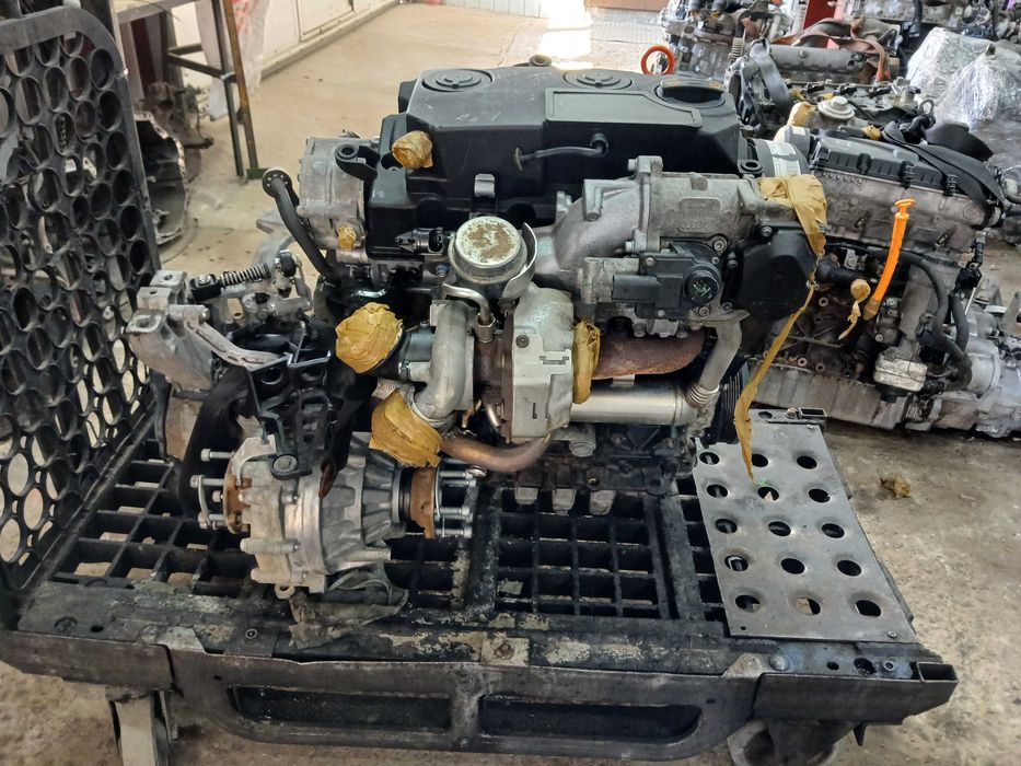 Двигун 1.9 TDI  BLS  BJB  Фольксваген Caddy Touran Golf Passat Skoda