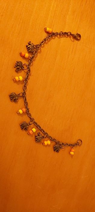 Várias pulseiras de verão/ praia em bijuteria novas