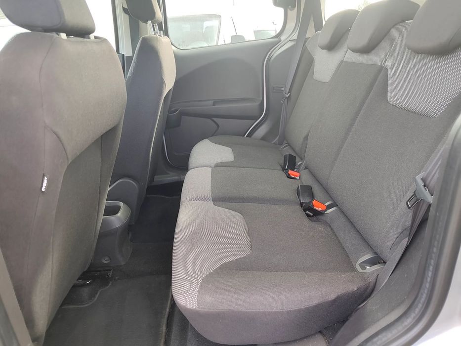 Ford Tourneo Courier 1.0 EcoBoost Ambiente