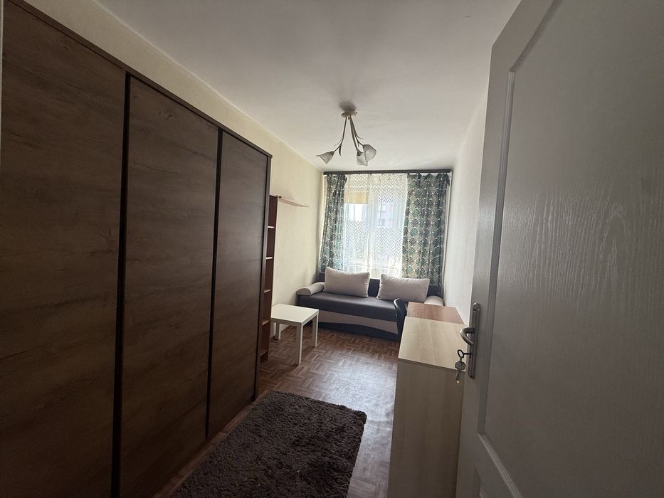 ul. Broniewskiego – 50 m² | 3 oddzielne pokoje
