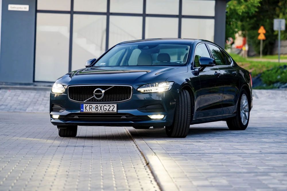 Volvo S90