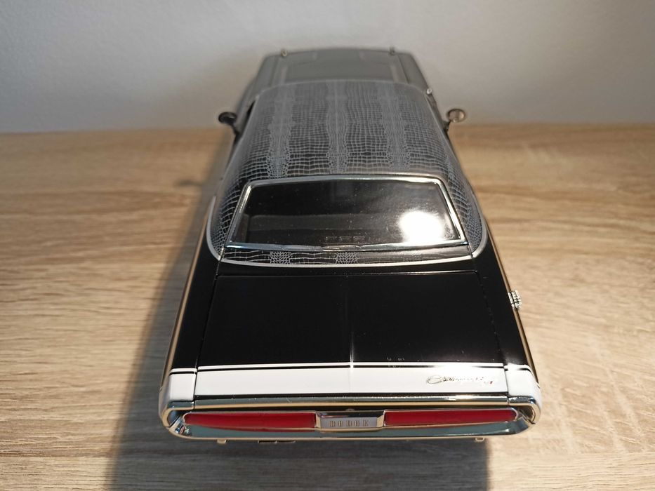 Dodge Challenger 1970 model w skali 1:18 Greenlight/otwierane elementy