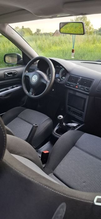 Volkswagen golf 4