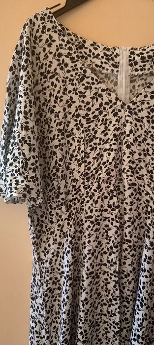 Дога жіноча сукня