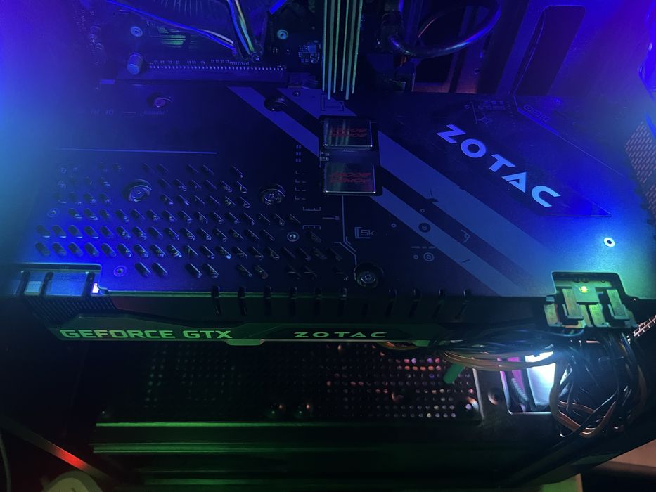 Gtx 1080 ti  ZOTAK