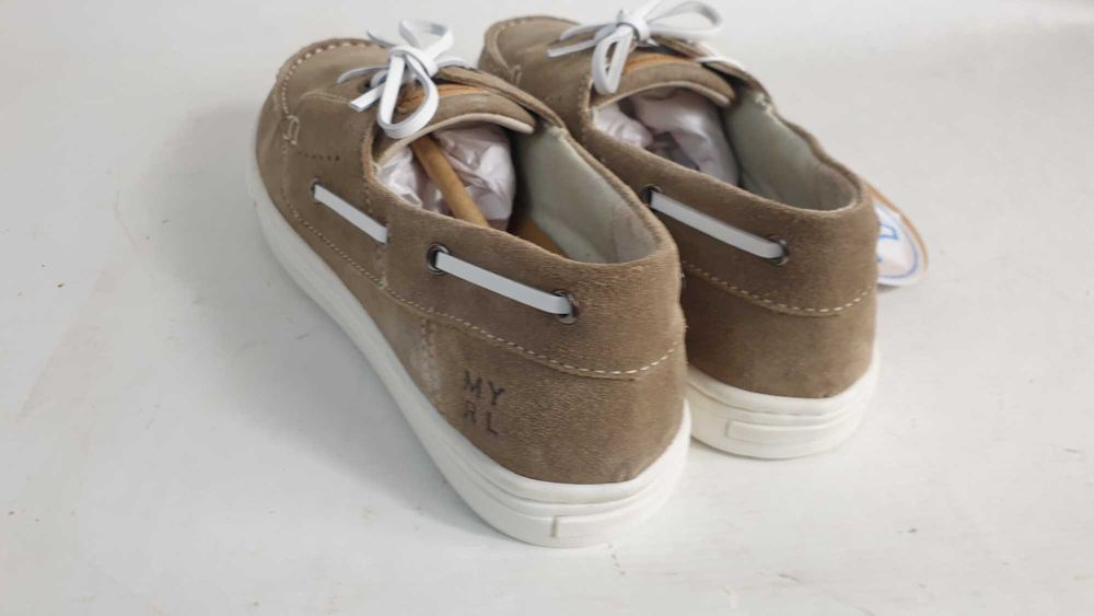 Skórzane bury marynarskie dla chłopca rozmiar  37