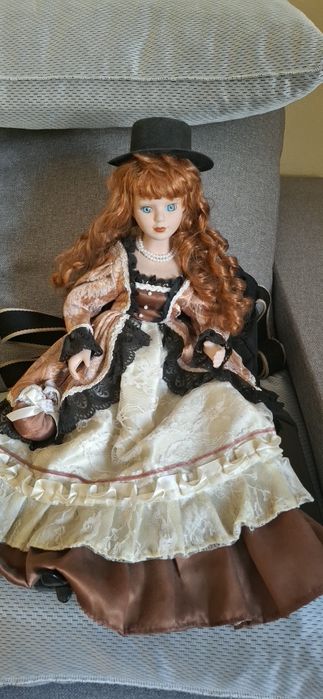 Bonecas de porcelana