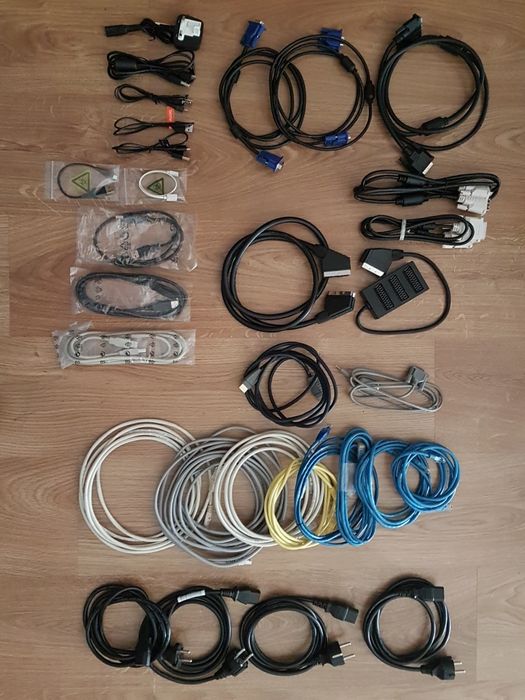 Baú dos Cabos *** Tudo 15€ ***