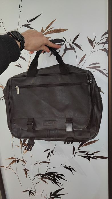 Шкіряна сумка Buxton