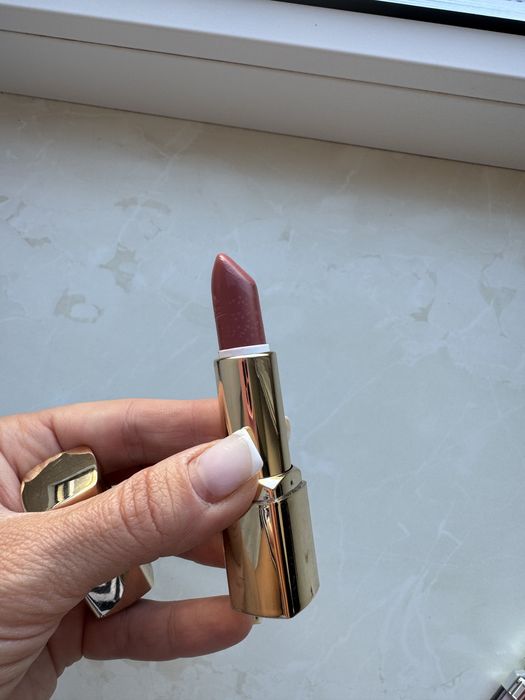 Помада-бальзам евелин нова