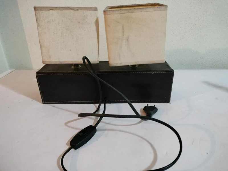 Candeeiro de mesa funcional – creme e castanho