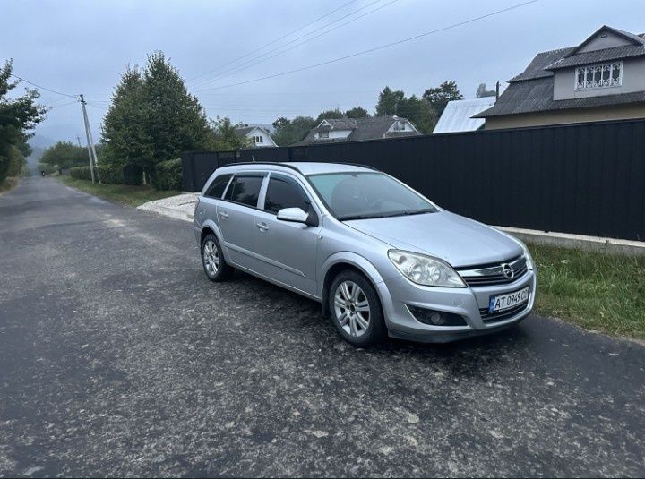 Opel Astra H 2008