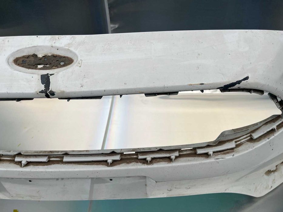 продам бампер  Ford Focus 2015 рест.