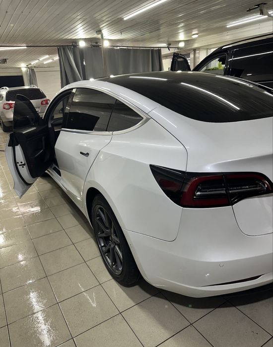 Продам Tesla model 3 повний привід