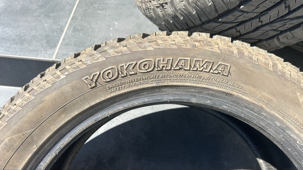 Зимові шини 225/55/18 YOKOHAMA