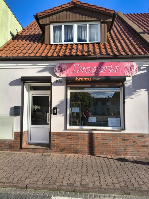 Lokal do wynajęcia 90m2 centrum Pniew