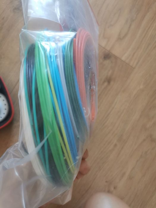 Kit caneta 3D: estojo, caneta e filamentos