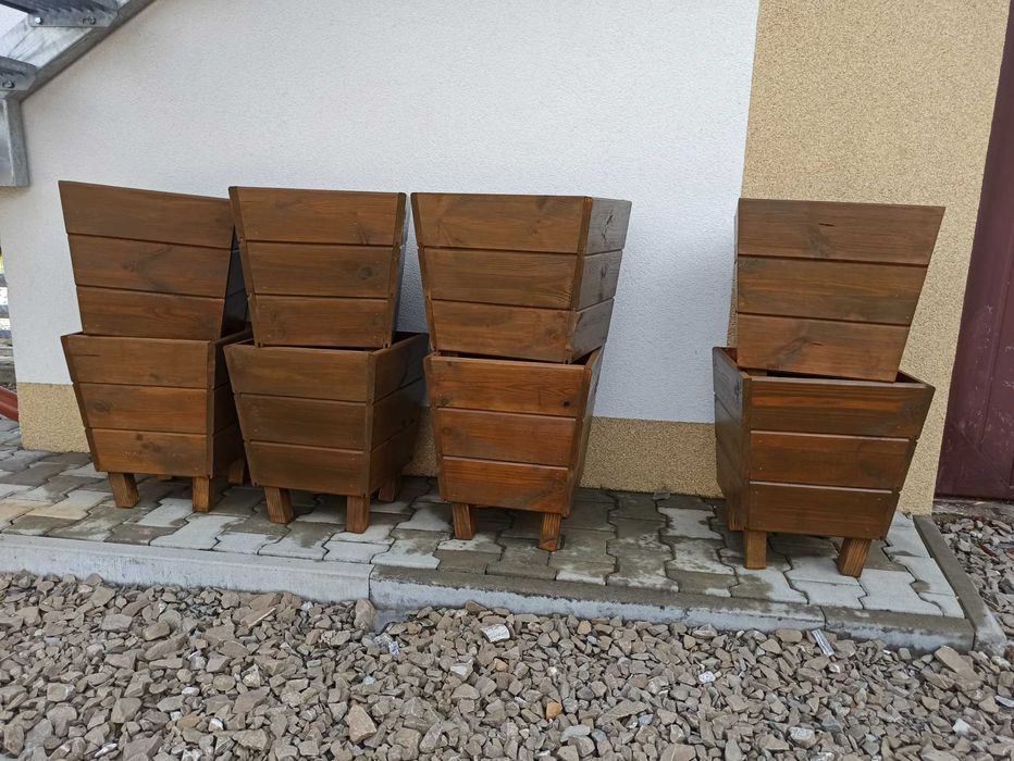 Donica drewniana (11 sztuk)