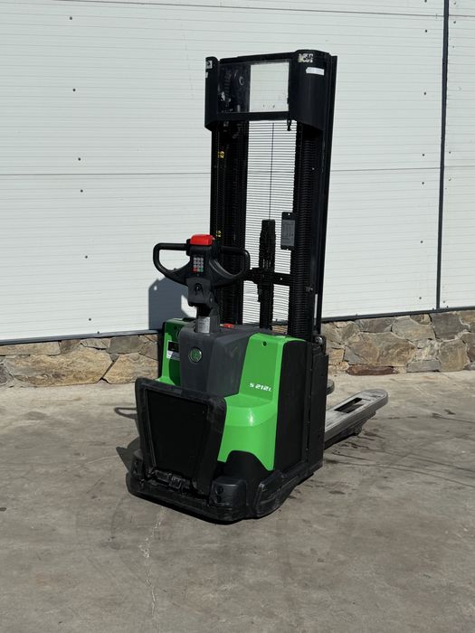 Toyota BT Cesab Swe120L triplex 4.50 m jak Linde  paleciak z masztem