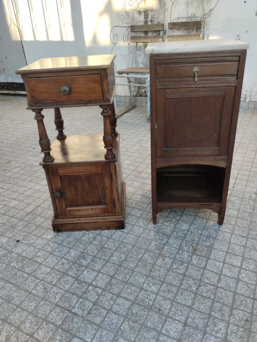 Mesinhas de Cabeceira Antigas