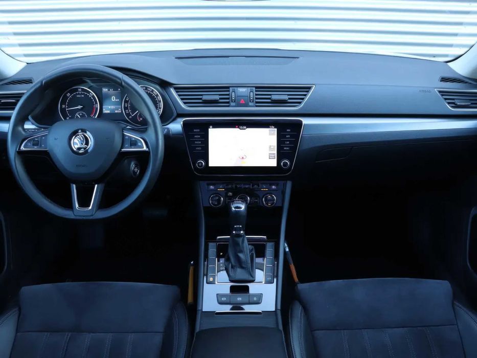 Skoda Superb      2018