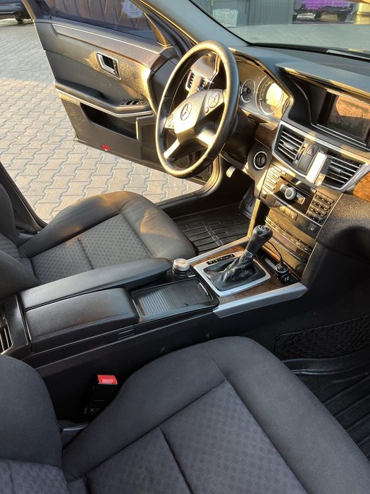 Mercedes-benz w212 e250  2.2d