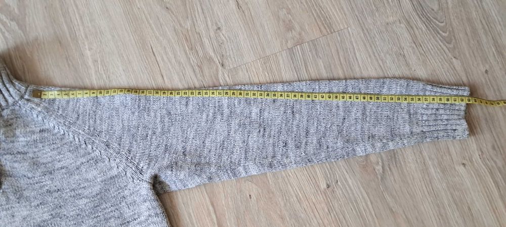 Ciepły sweter chłopięcy 148 152