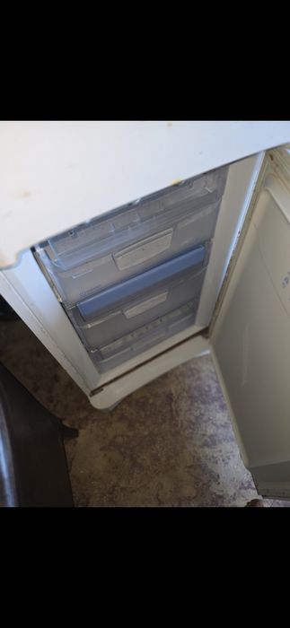 Frigoríficos combinado muito bom funcionamento