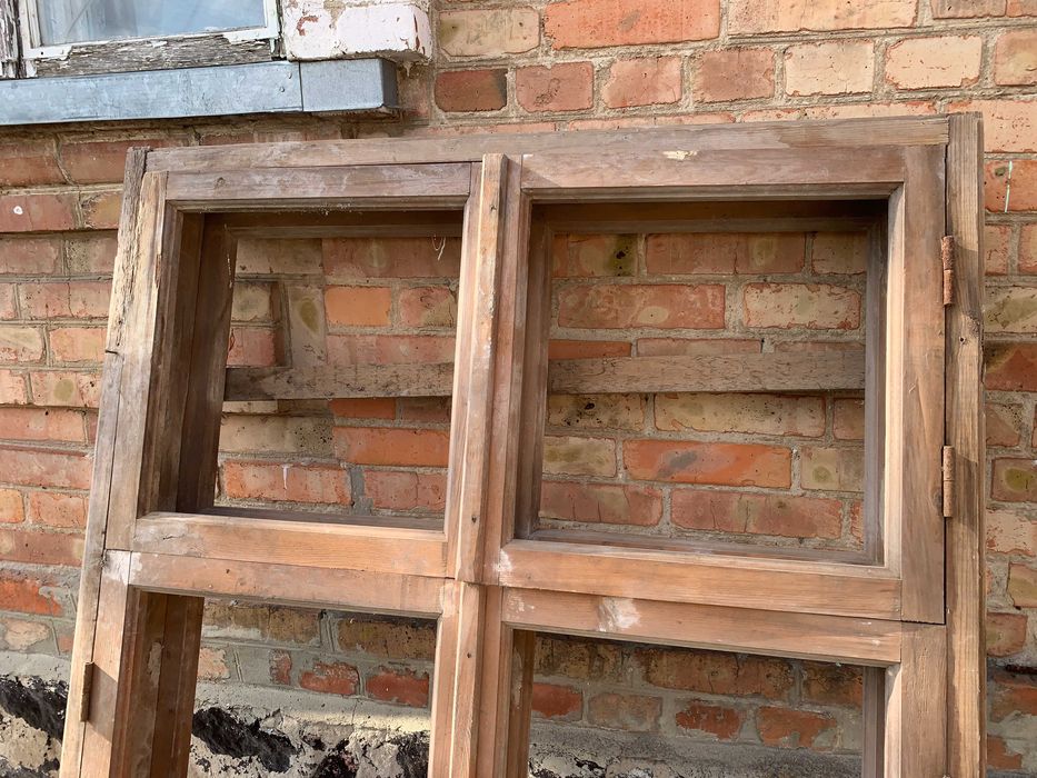 Большая рама оконная деревянная створка окно с форточками