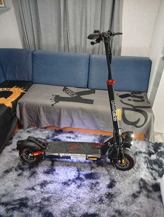 Vende-se trotinete ou troco ps5