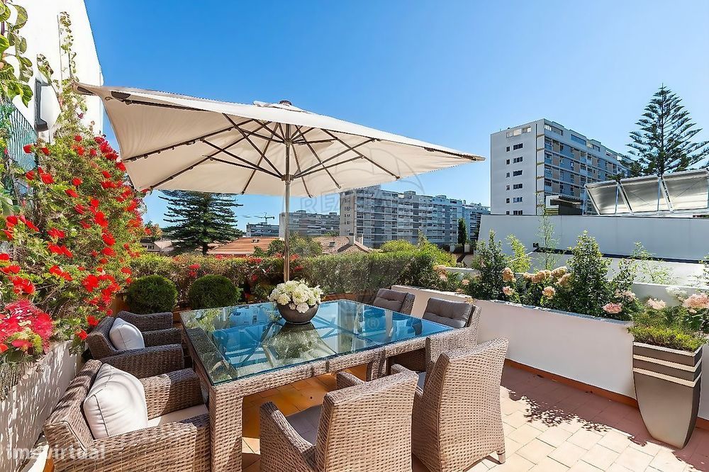 Moradia T5 para venda