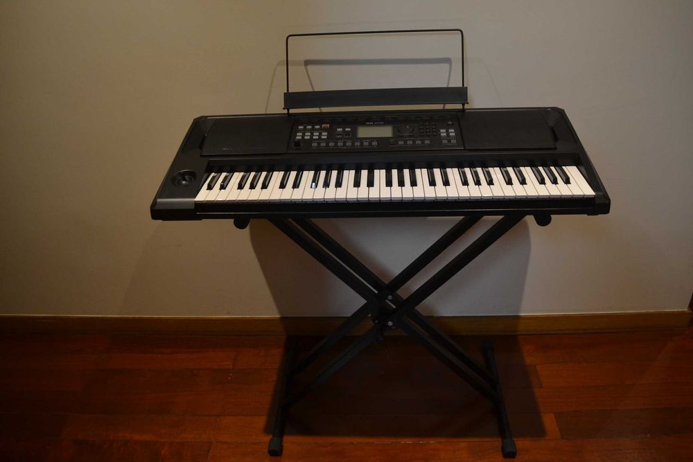 Teclado Korg EK-50