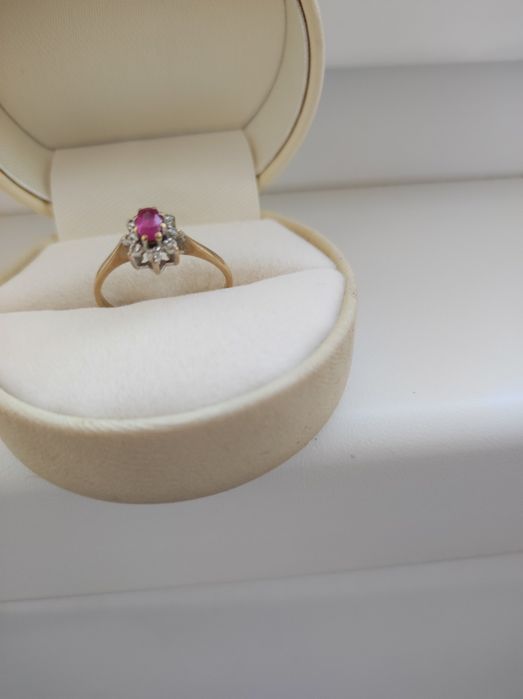 Кольца:золото с жемчугом,с сапфиром; с платиной; серьги золотые;