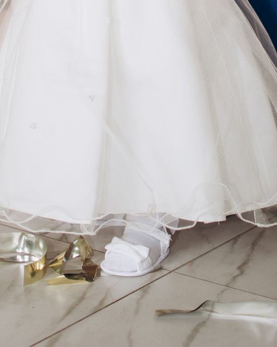 Продам білі дитячі сандалі (11 см)