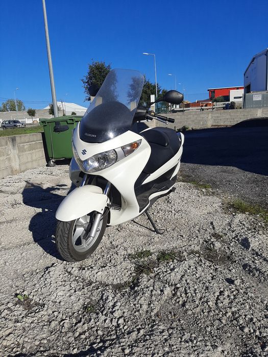Suzuki Burgman 200