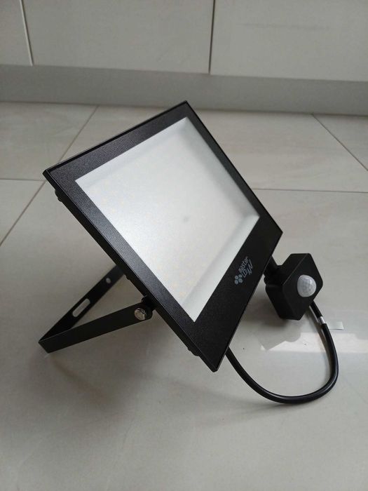 halogen led NAŚWIETLACZ 100 W
