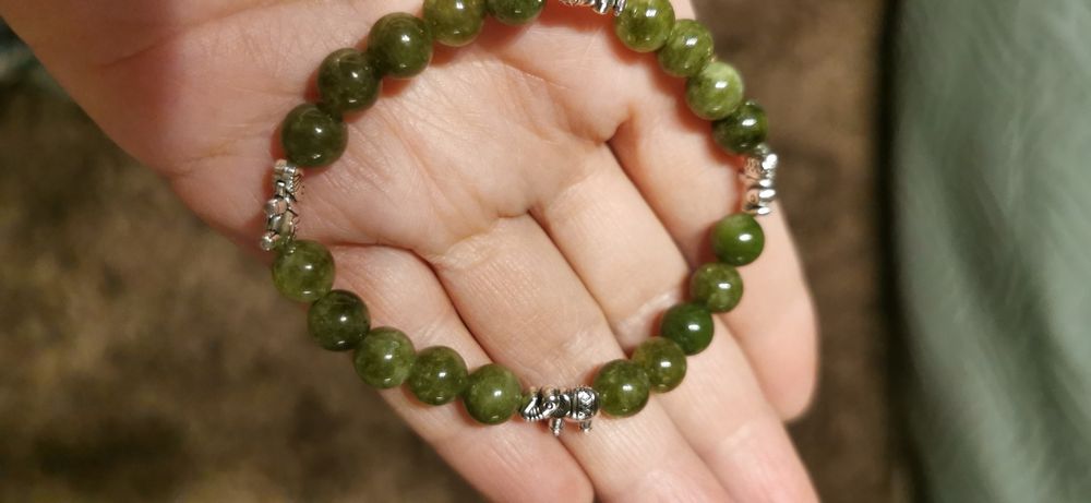 Piękna bransoletka z kamieni naturalnych zieloney jadeit