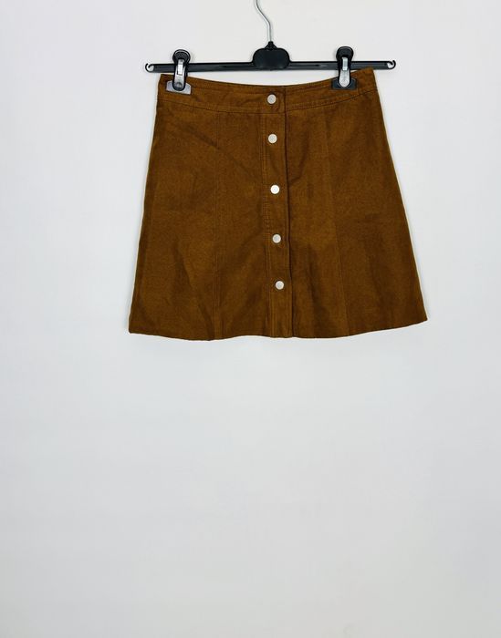Karmelowa zamszowa mini spódnica na guziki S 36 H&M