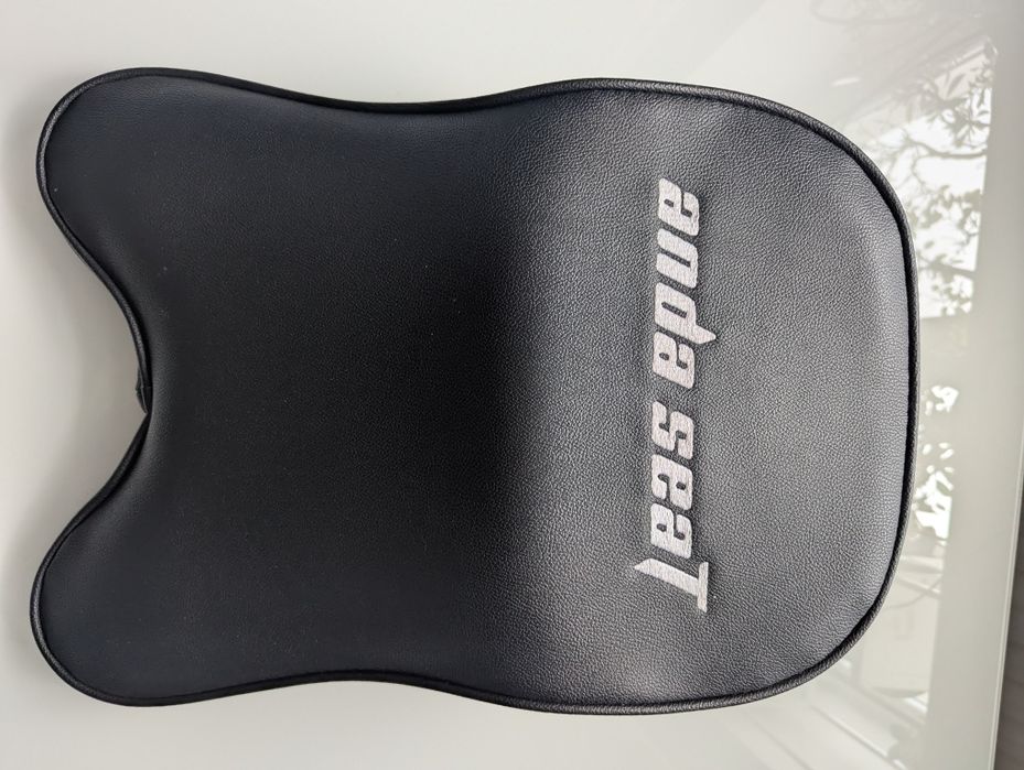 Подушка під голову Anda Seat